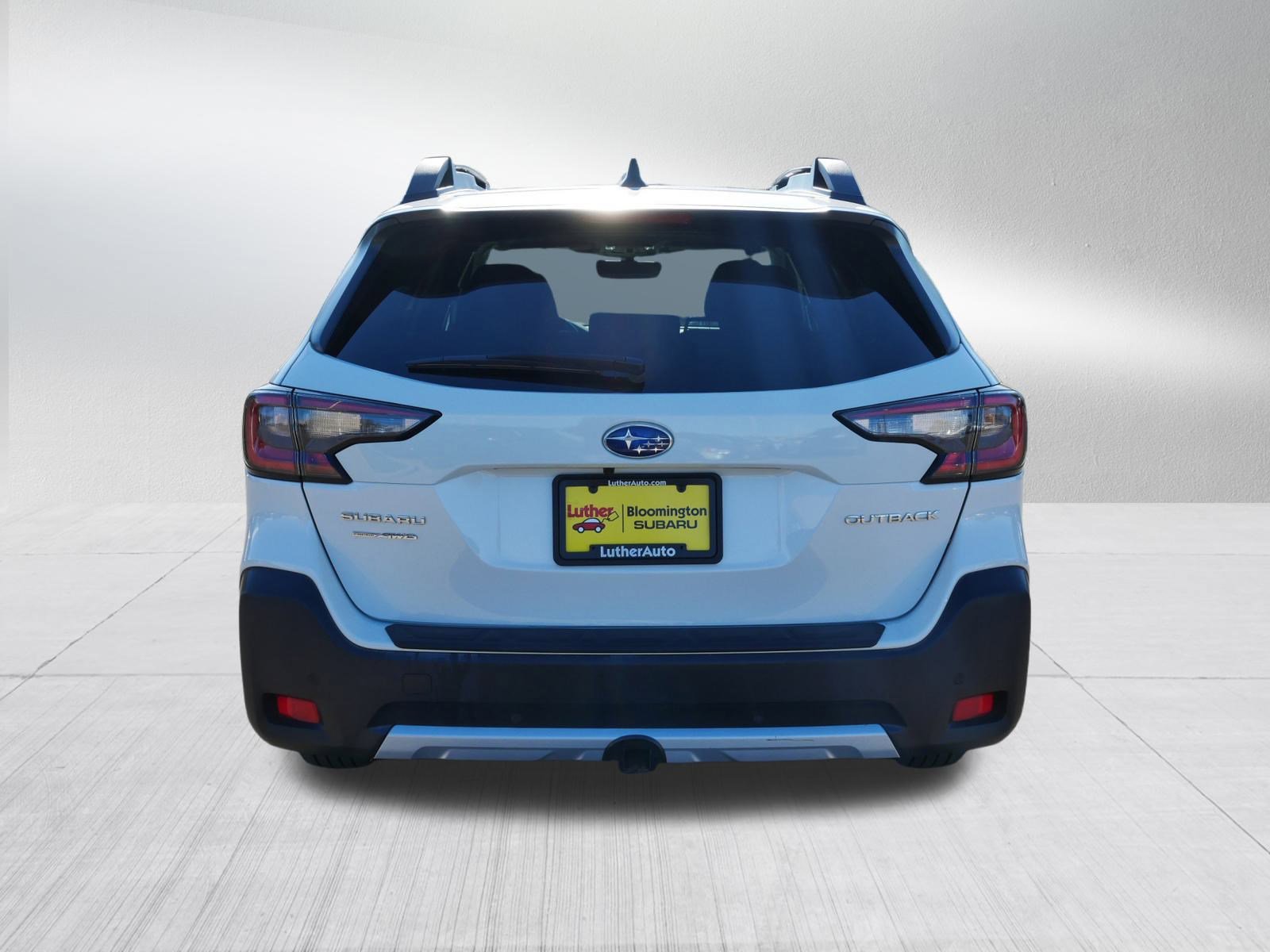 Used 2023 Subaru Outback Limited image 6
