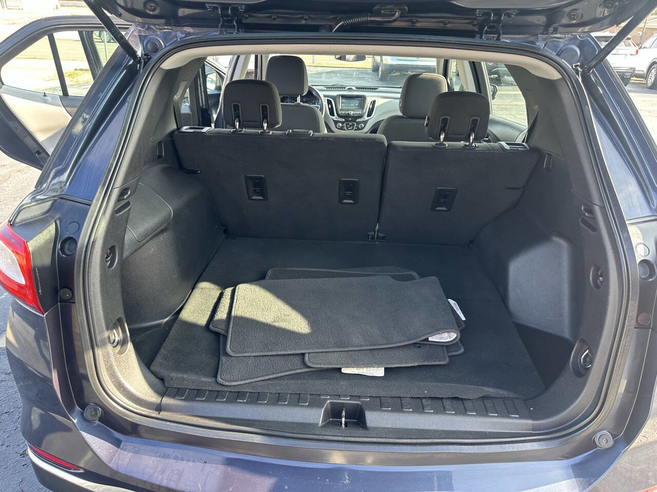 Used 2018 Chevrolet Equinox LS image 16