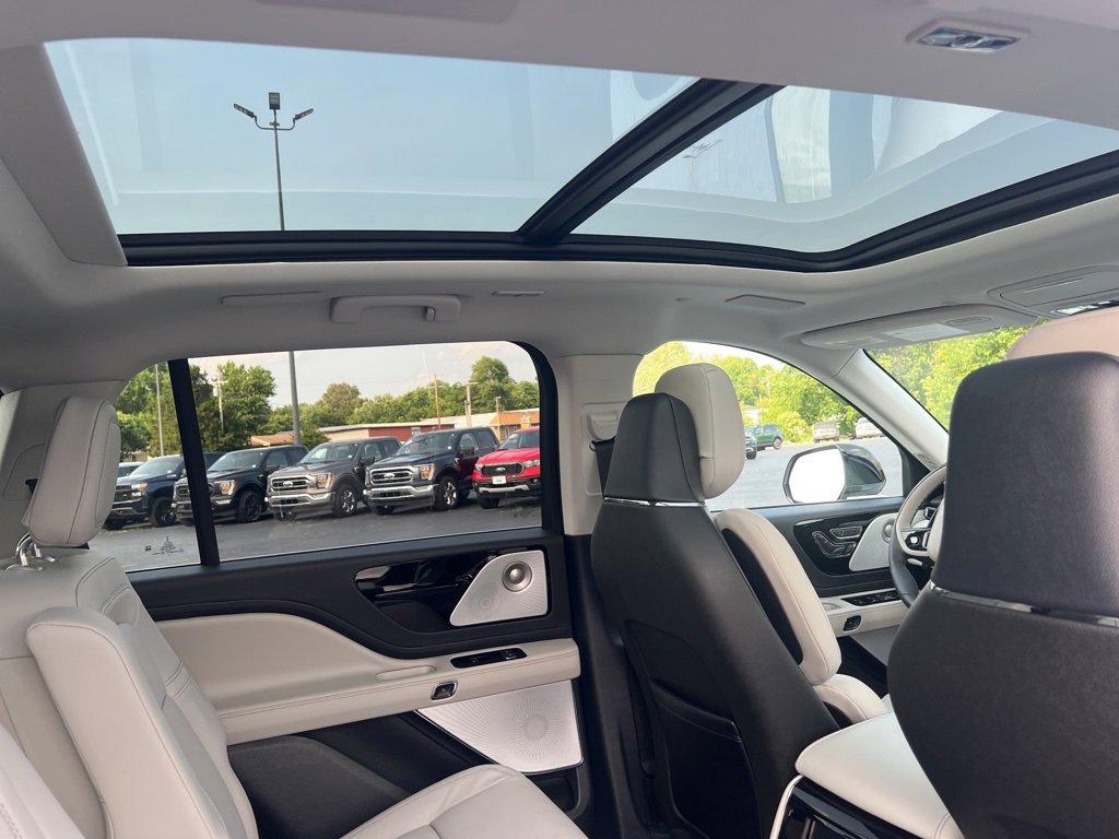 New 2025 Lincoln Aviator Reserve w/ Equipment Group 201A image 20