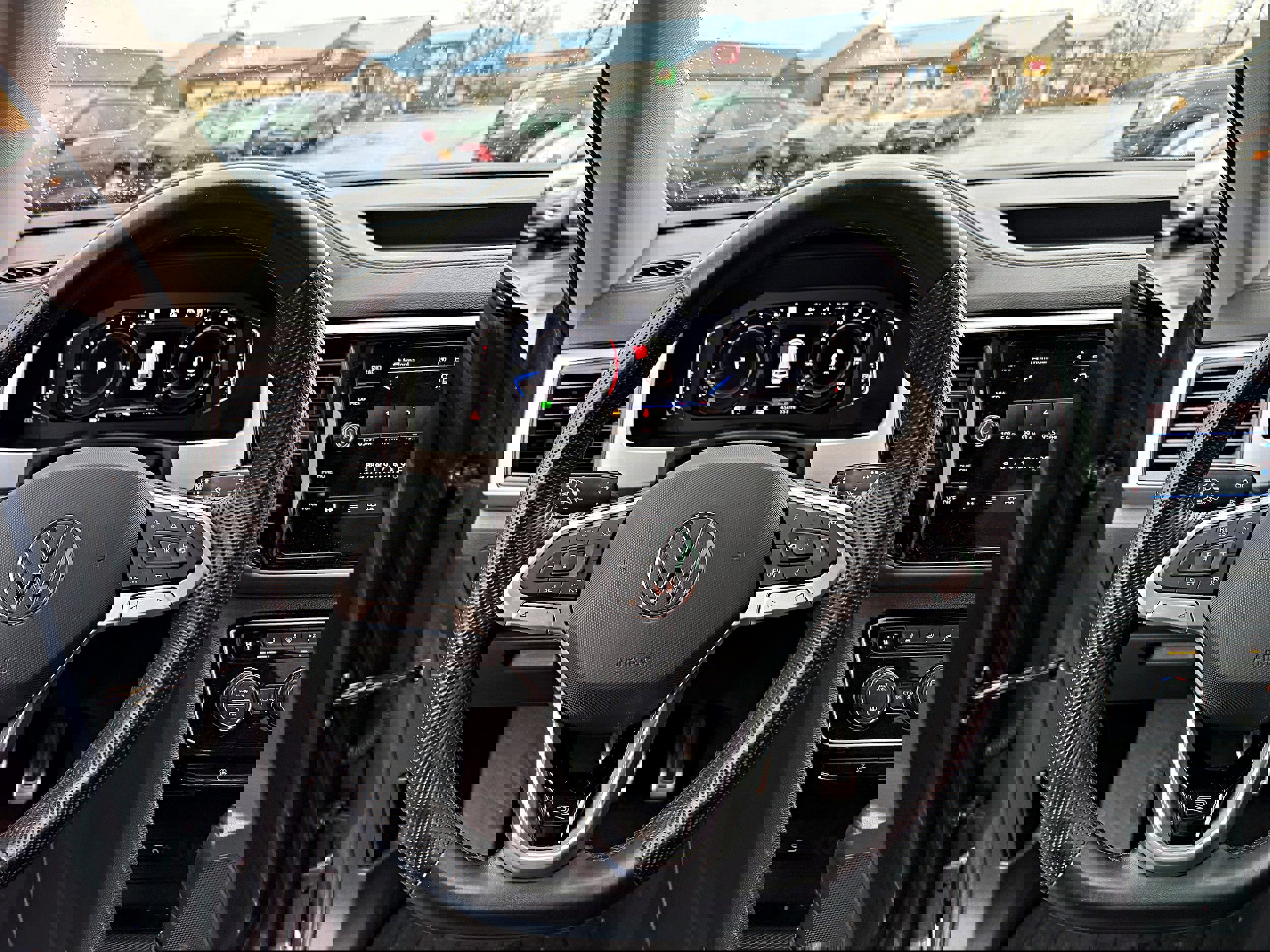 Used 2023 Volkswagen Atlas SEL R-Line image 14