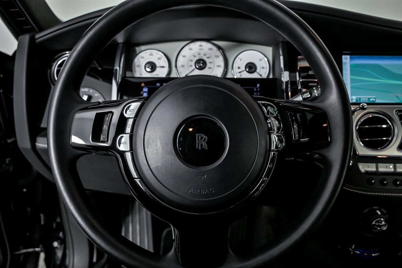 Used 2017 Rolls-Royce Ghost image 30