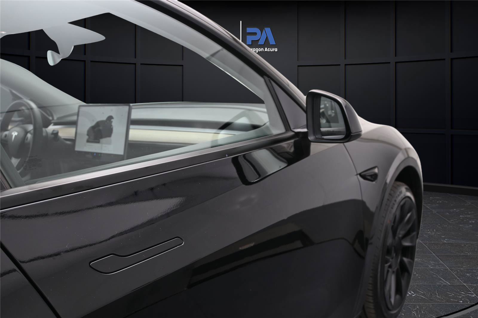 Used 2024 Tesla Model Y 2WD image 14