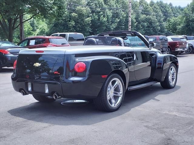 Used 2006 Chevrolet SSR w/ Preferred Equipment Group image 5