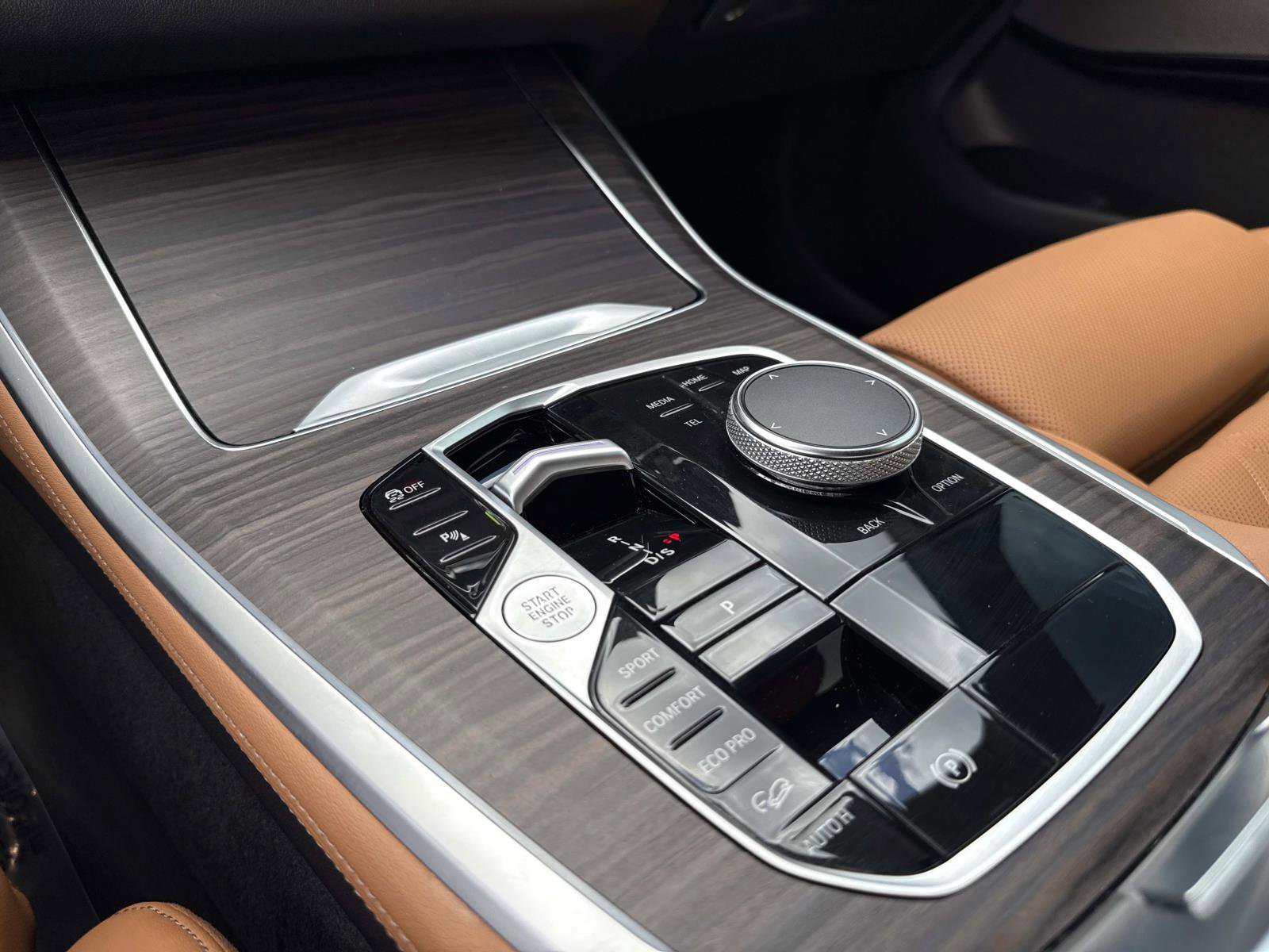 Used 2024 BMW X5 xDrive40i w/ M Sport Package image 31