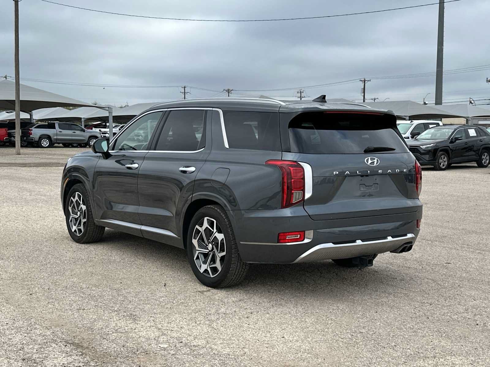 Used 2022 Hyundai Palisade Calligraphy w/ Cargo Package FWD image 12