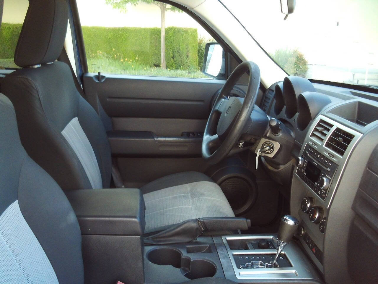 Used 2009 Dodge Nitro SE AWD/4WD image 25