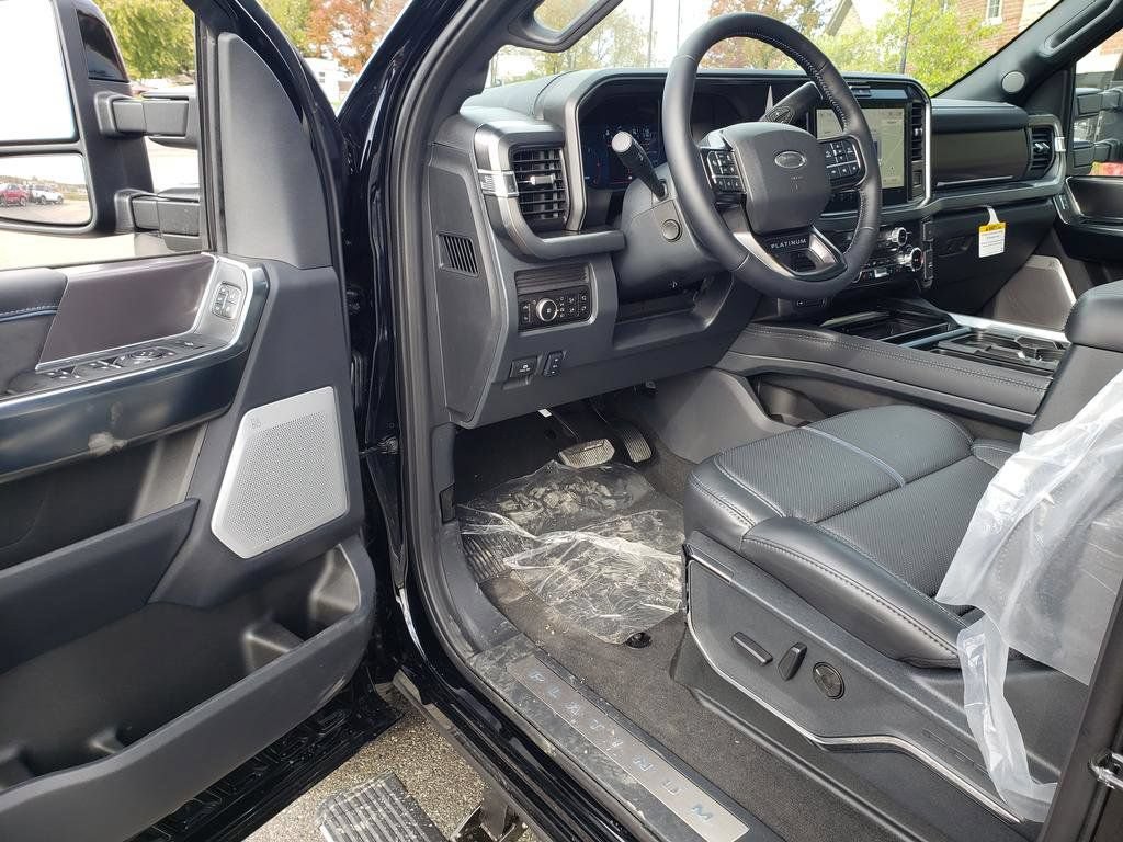 New 2026 Ford F250 Platinum AWD/4WD image 11