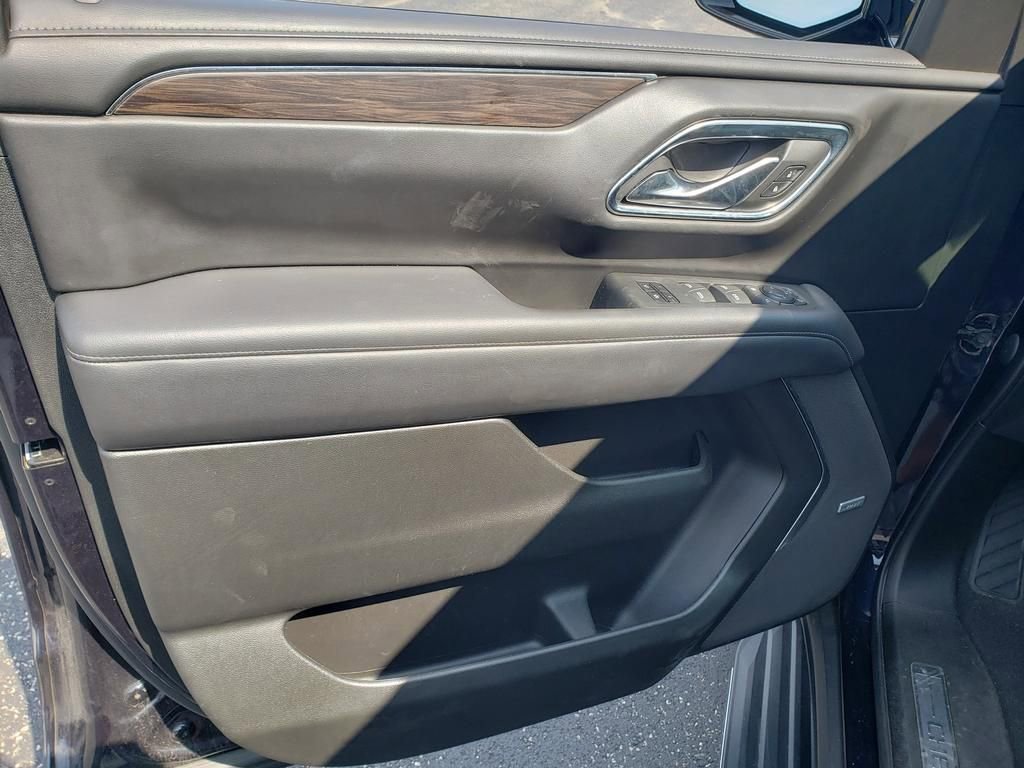 Used 2022 Chevrolet Tahoe LT w/ LT Signature Package image 14