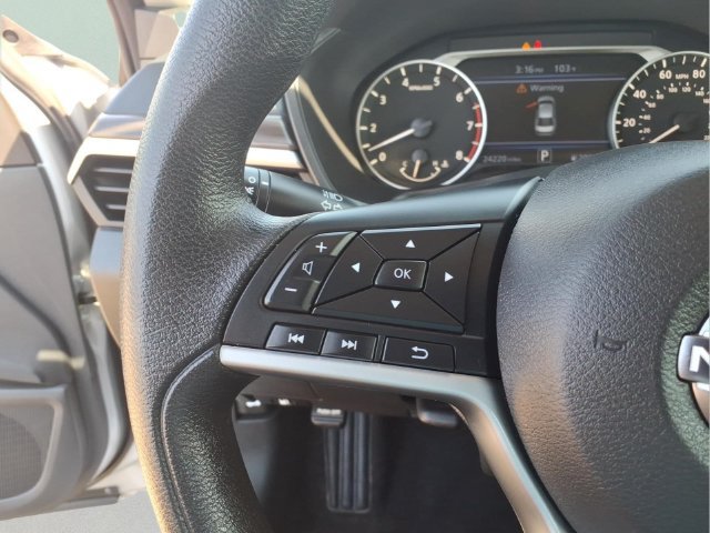 Used 2023 Nissan Altima 2.5 SV FWD image 16