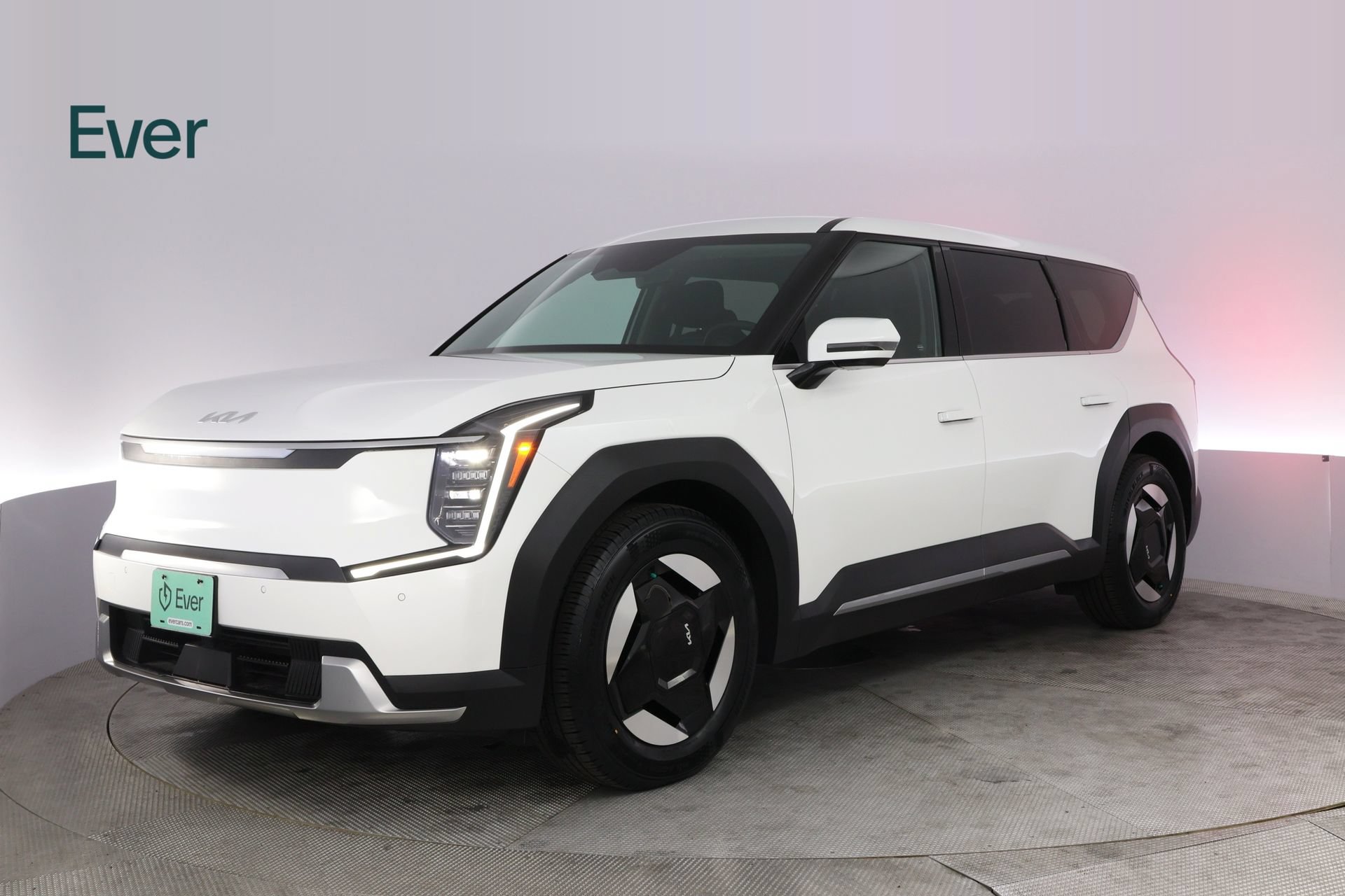 Used 2024 Kia EV9 Light Long Range RWD image 2