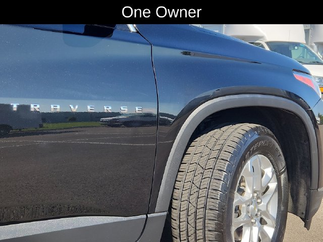 Used 2018 Chevrolet Traverse LT FWD image 18