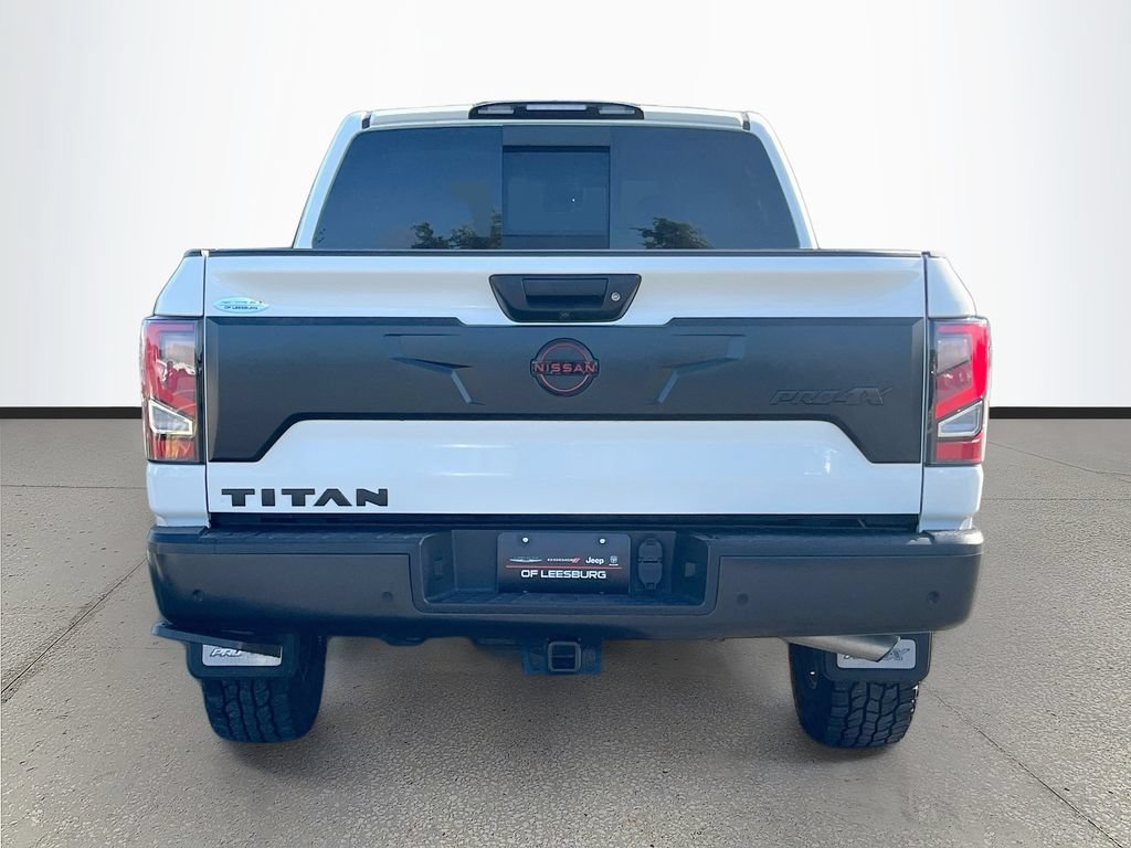 Used 2023 Nissan Titan PRO-4X w/ Pro-4x Convenience Package AWD/4WD image 6