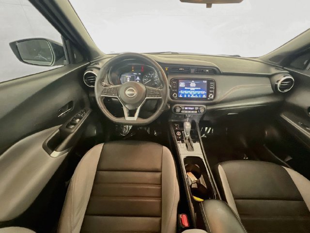 Used 2024 Nissan Kicks SR w/ SR Premium Package FWD image 18