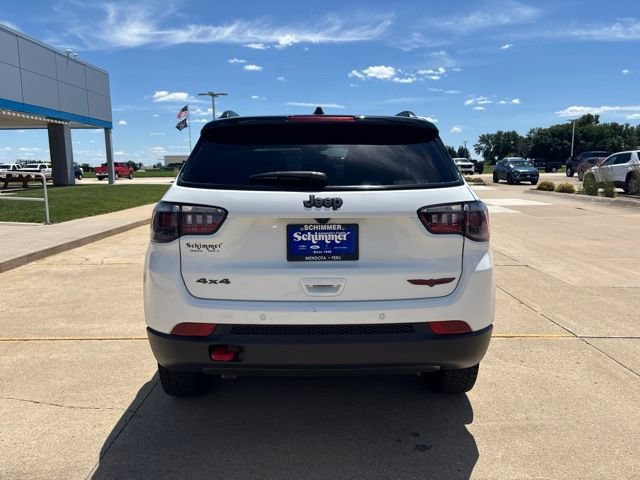 Used 2025 Jeep Compass Trailhawk AWD/4WD image 7