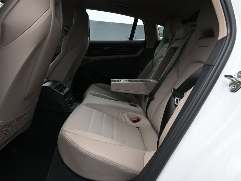 New 2026 Porsche Panamera RWD image 17