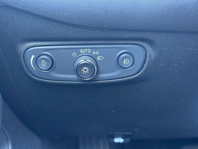 Used 2020 Chevrolet Equinox Premier w/ Premier Redline Edition image 31