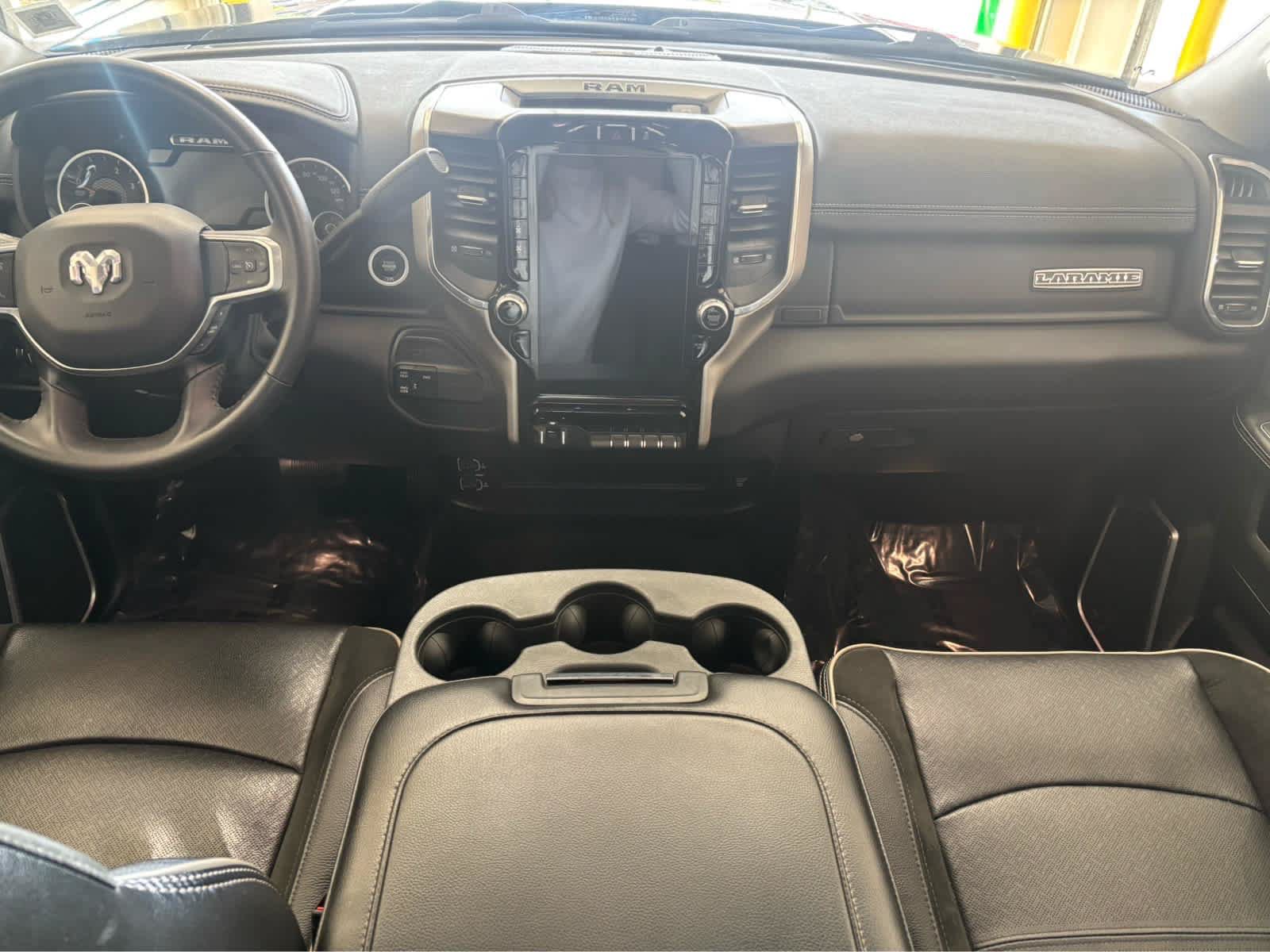 Used 2024 RAM 2500 Laramie AWD/4WD image 19