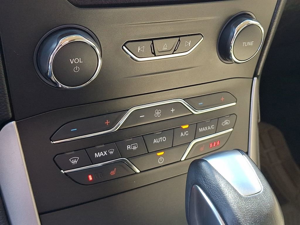 Used 2018 Ford Edge SEL w/ Equipment Group 201A image 15