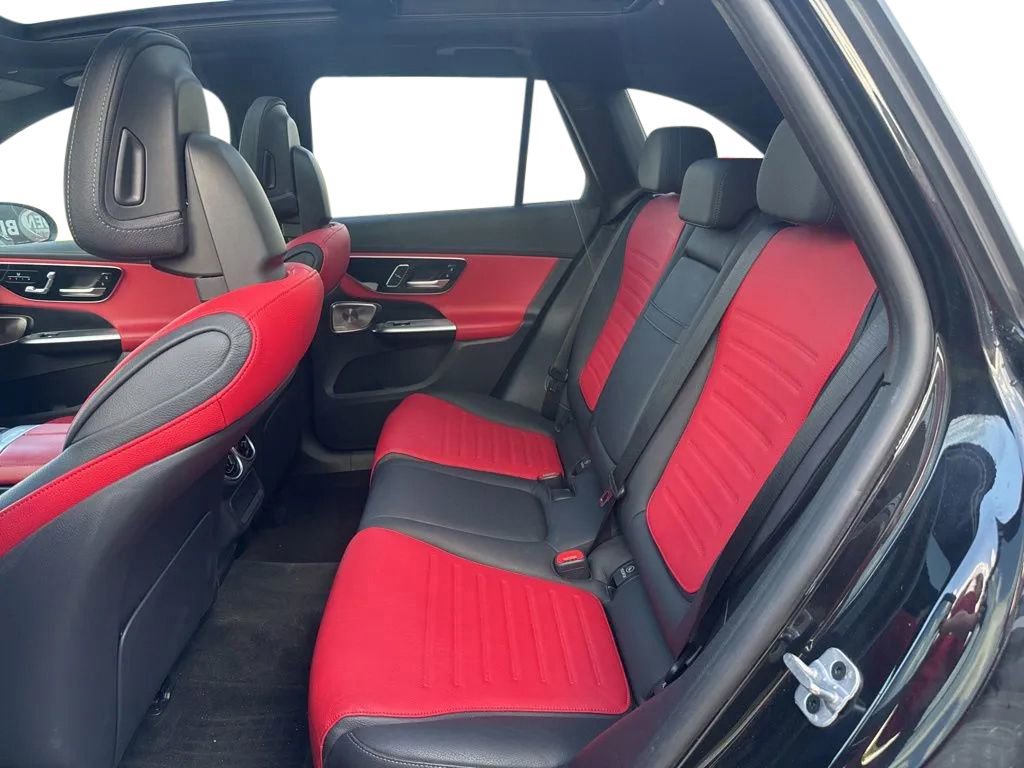 Used 2024 Mercedes-Benz GLC 300 4MATIC image 20