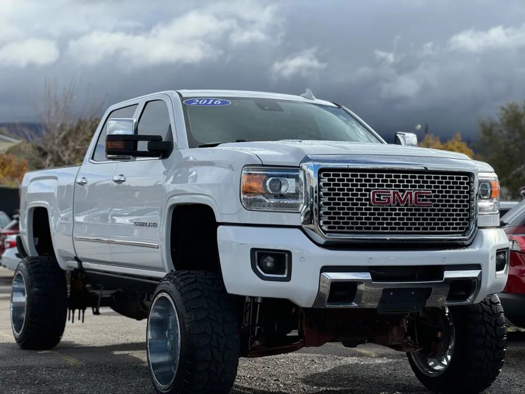 Used 2016 GMC Sierra 2500 Denali w/ Duramax Plus Package image 52