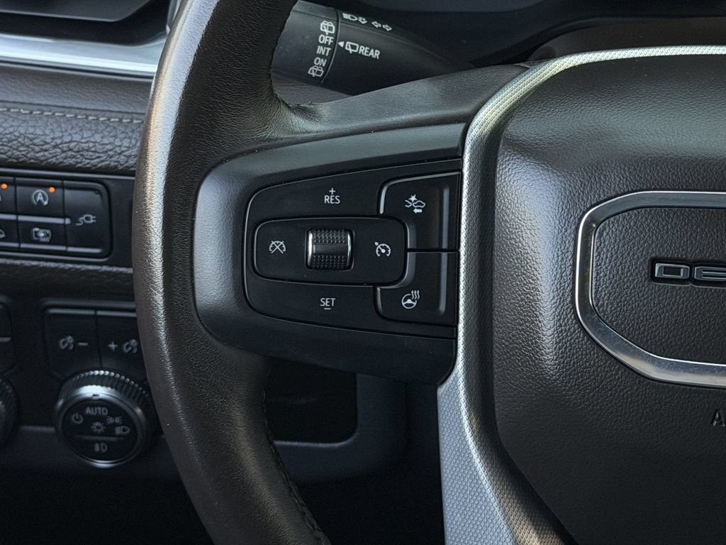 Used 2022 GMC Yukon Denali AWD/4WD image 14