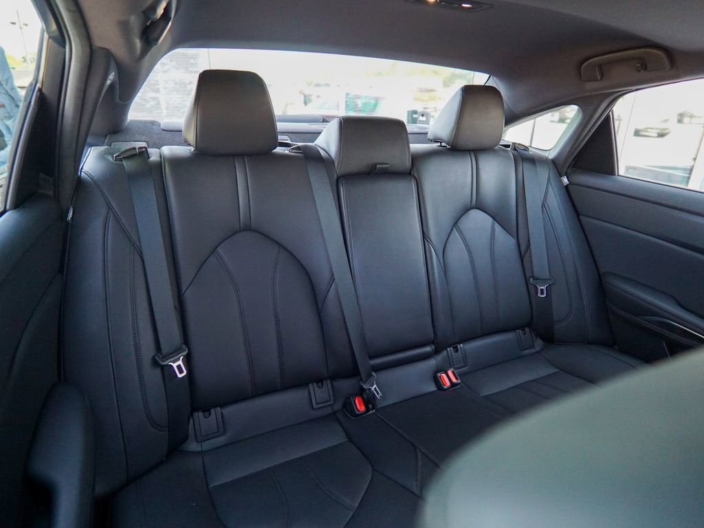 Used 2019 Toyota Avalon XLE FWD image 30