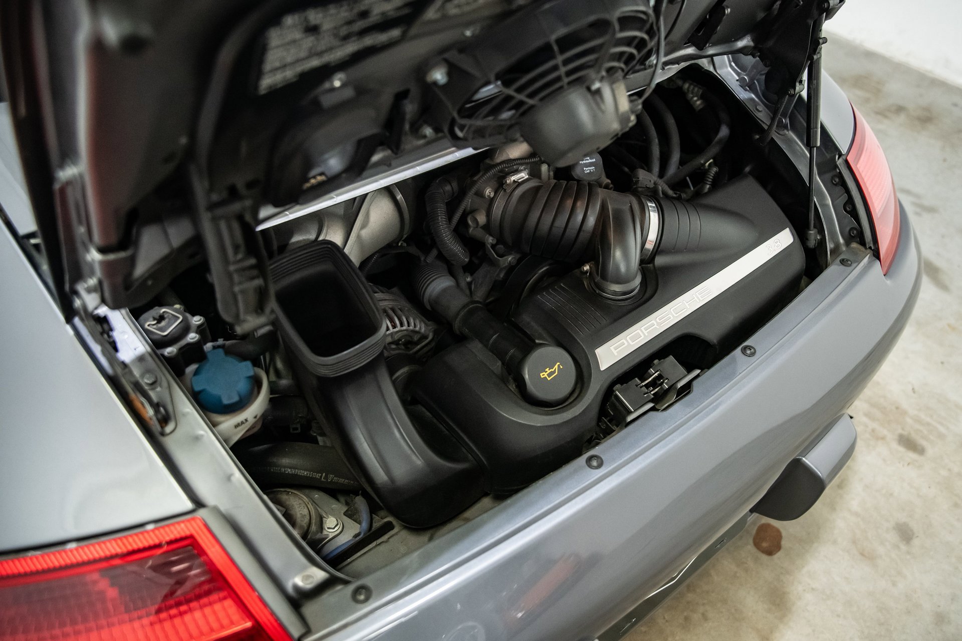 Used 2006 Porsche 911 Carrera S RWD image 36
