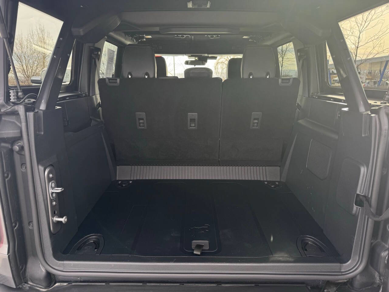 Used 2025 Ford Bronco Big Bend w/ Black Diamond Package image 8