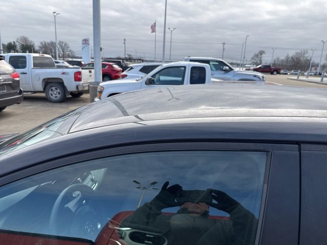 Used 2023 Toyota Corolla LE image 33