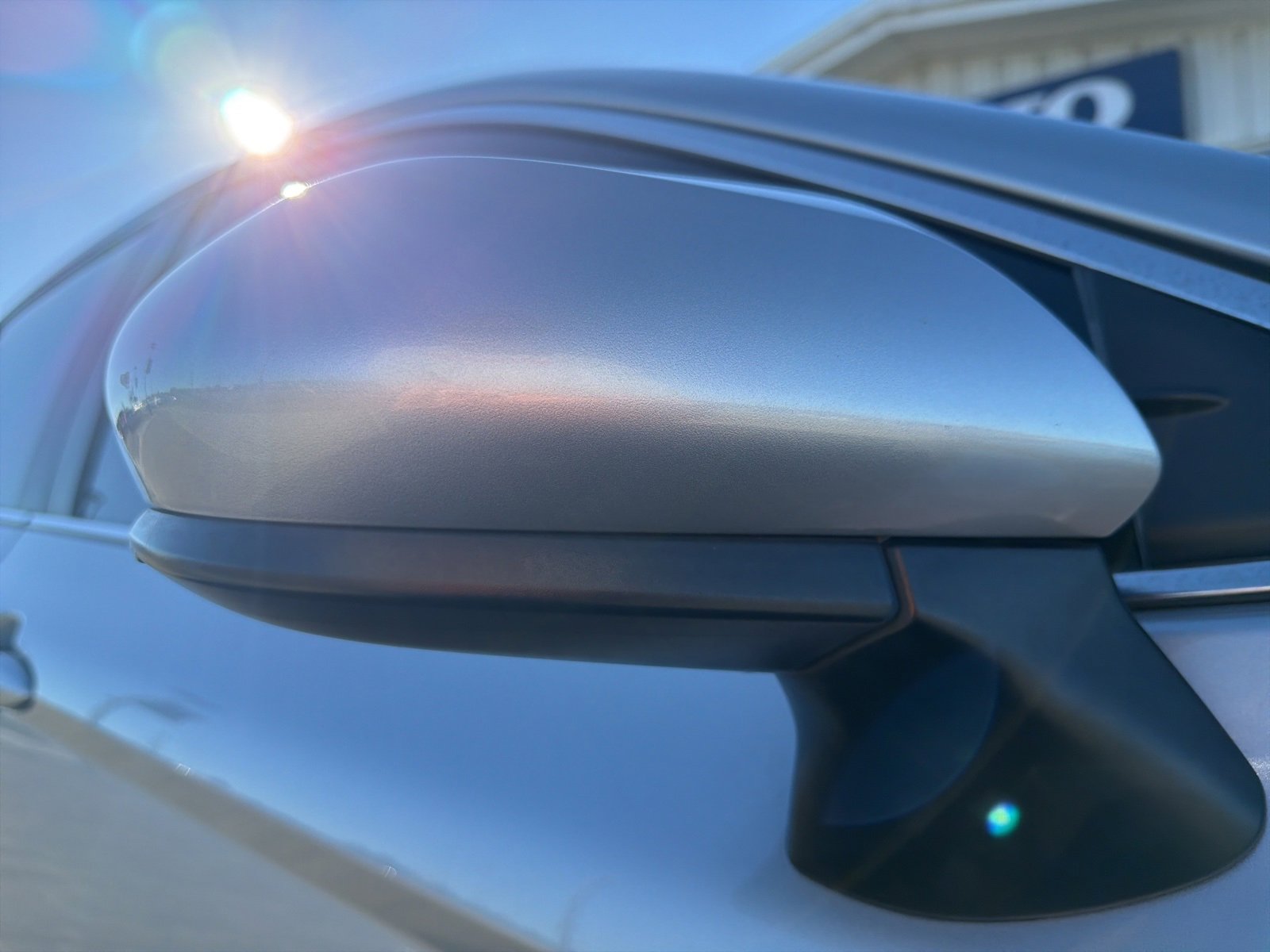 Used 2020 Toyota Camry LE image 9