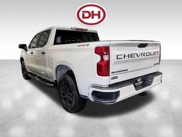 New 2026 Chevrolet Silverado 1500 Custom w/ Turbomax Blackout Package AWD/4WD image 9