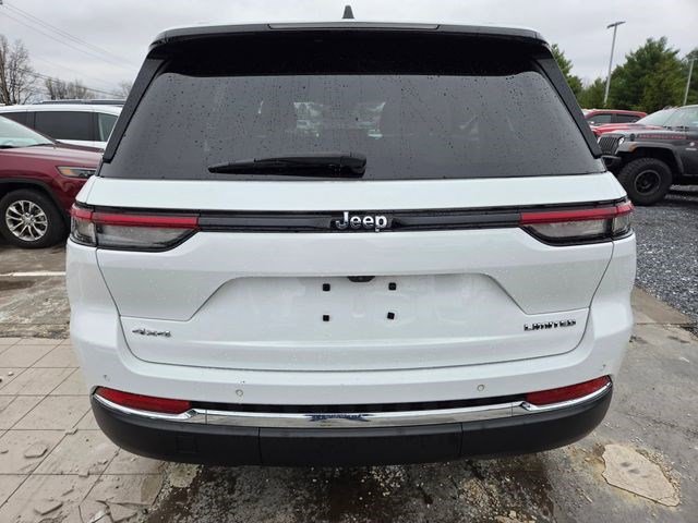 Certified 2023 Jeep Grand Cherokee Limited image 13