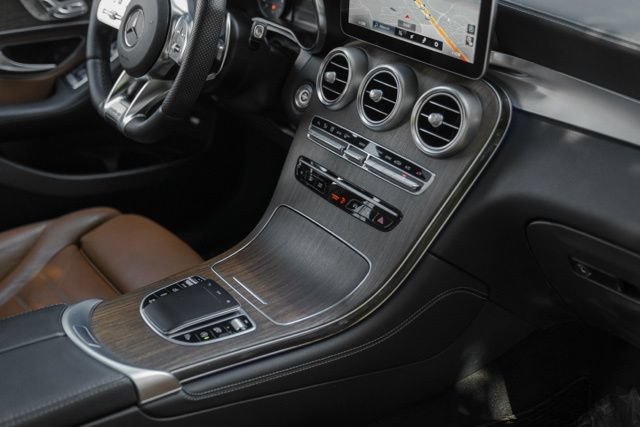 Used 2020 Mercedes-Benz GLC 43 AMG 4MATIC image 39