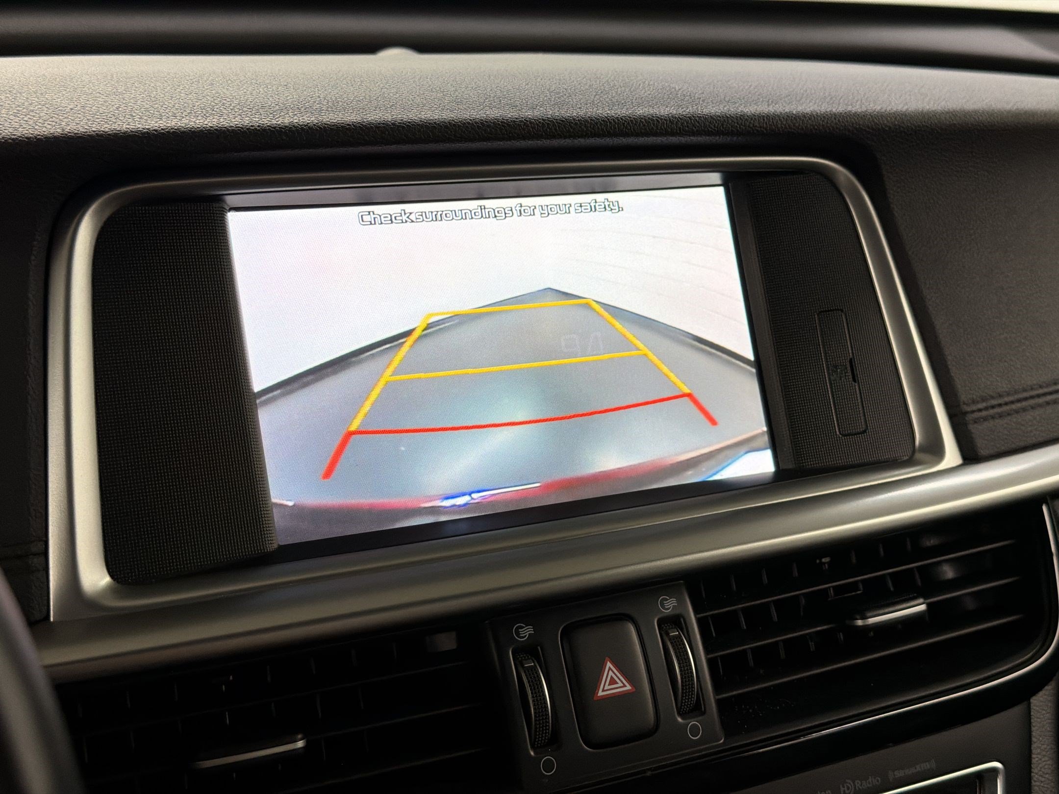 Used 2020 Kia Optima Premium FWD image 25