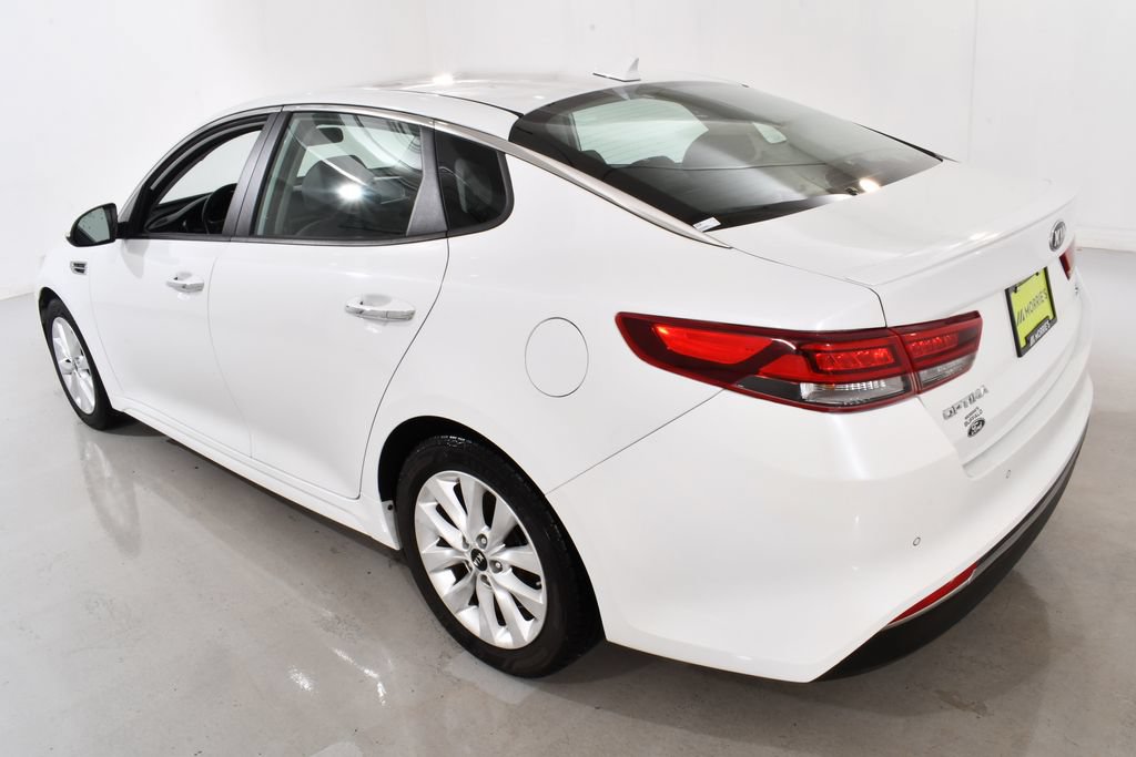 Used 2018 Kia Optima S FWD image 15