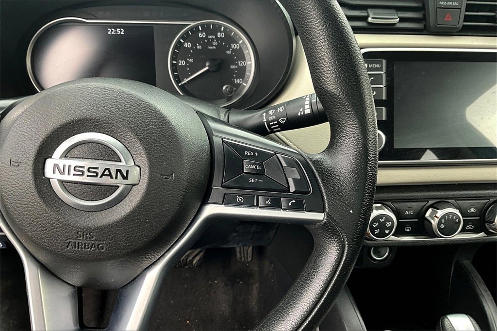 Used 2021 Nissan Versa SV image 15