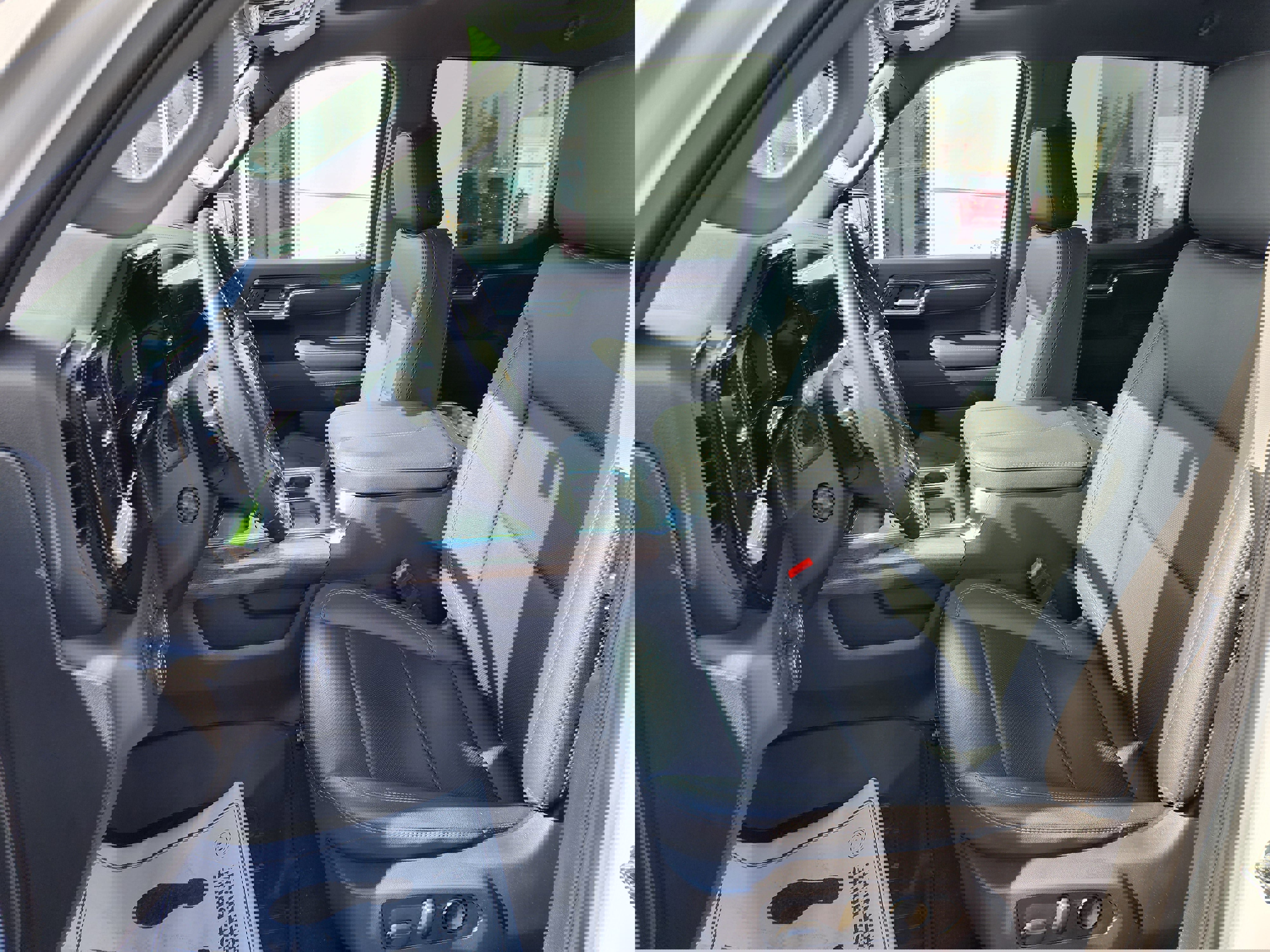 Used 2023 Chevrolet Silverado 1500 LTZ image 11