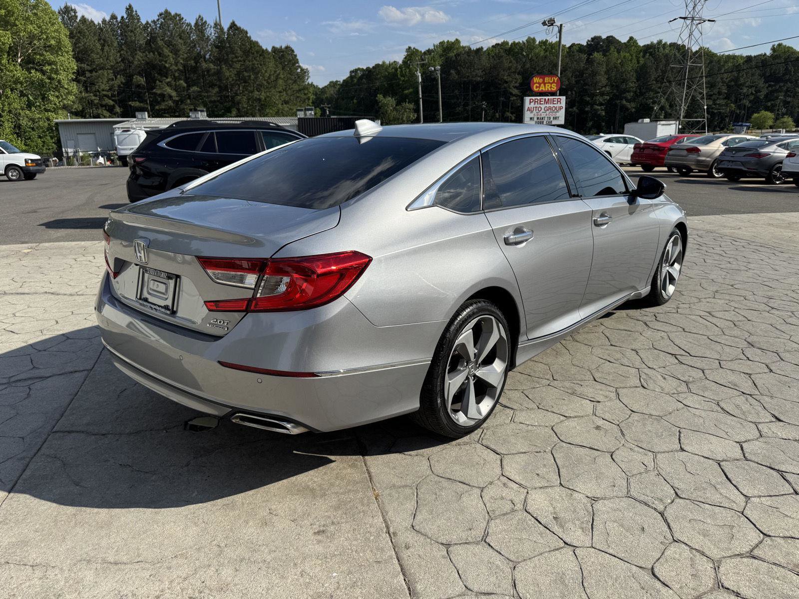 Used 2020 Honda Accord Touring image 14