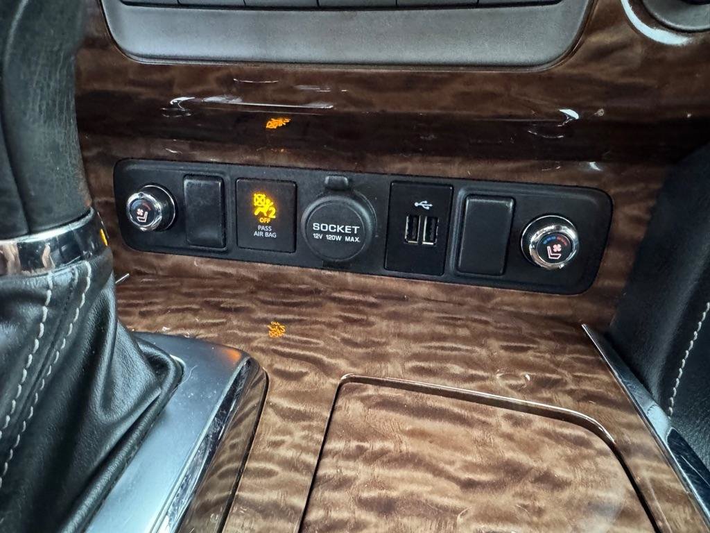 Used 2019 Nissan Armada Platinum w/ Captain's Chairs Package AWD/4WD image 39