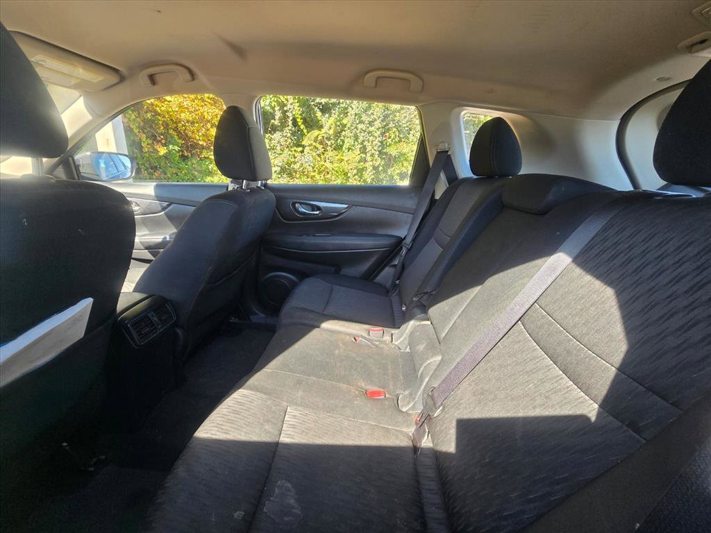 Used 2018 Nissan Rogue S FWD image 5