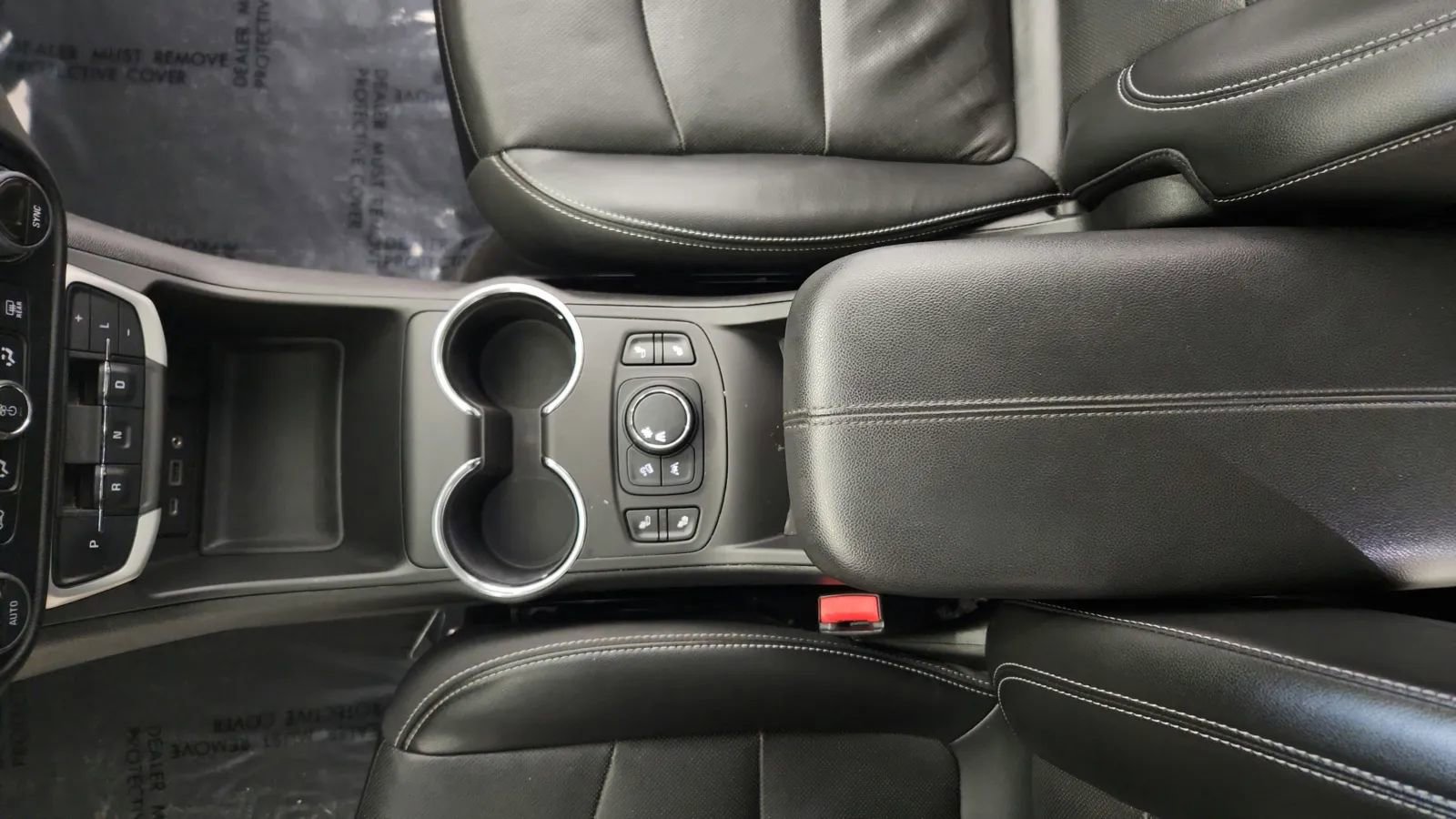 Used 2023 GMC Terrain SLT image 26