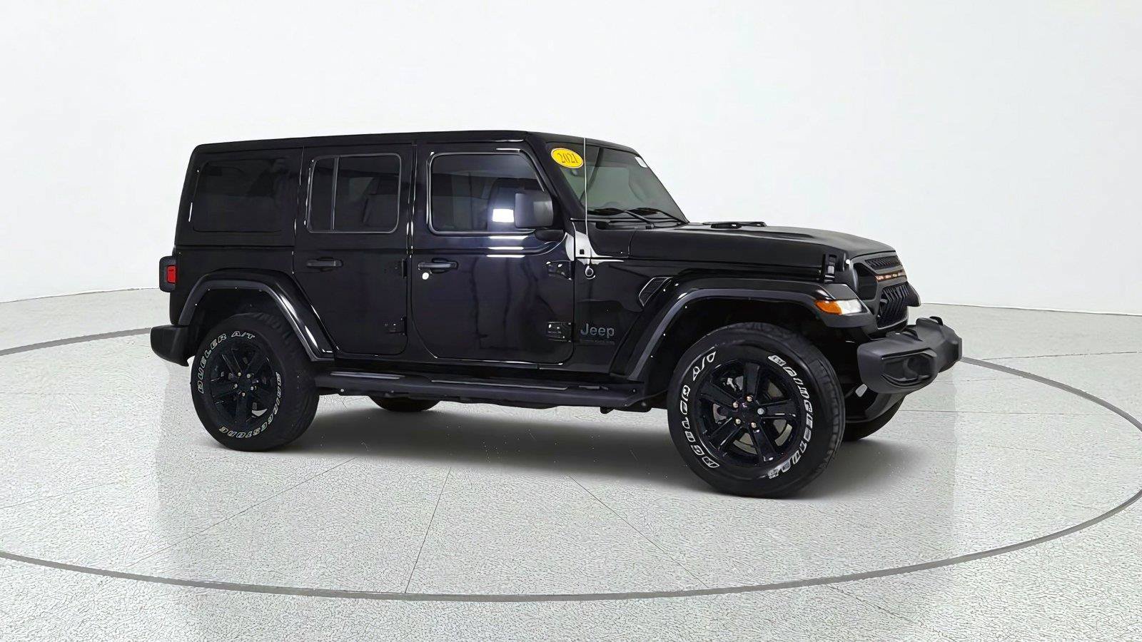 Used 2021 Jeep Wrangler Unlimited Sahara AWD/4WD image 8