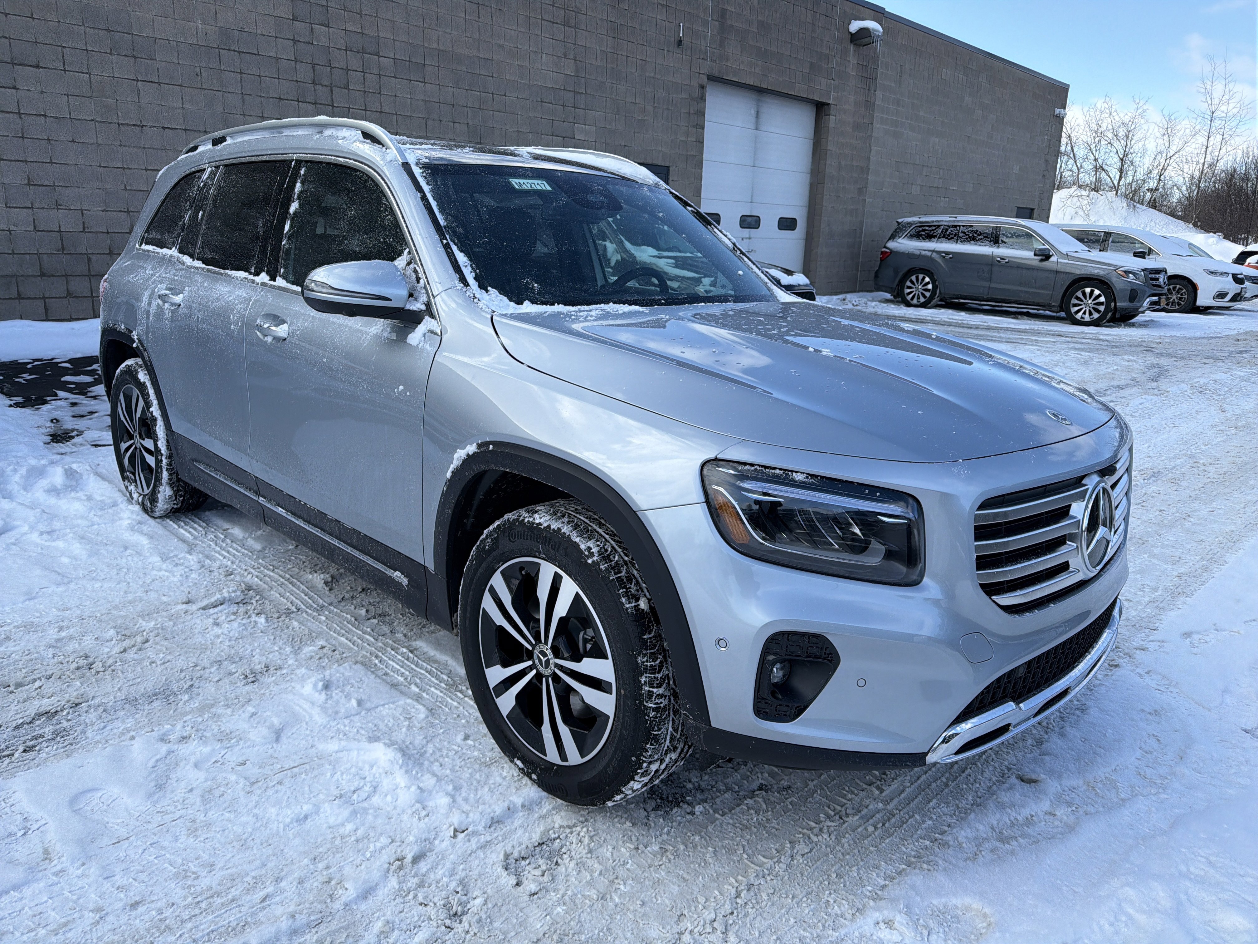 New 2026 Mercedes-Benz GLB 250 4MATIC image 2