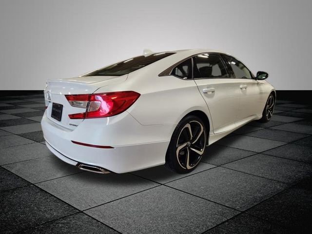 Used 2018 Honda Accord Sport image 3