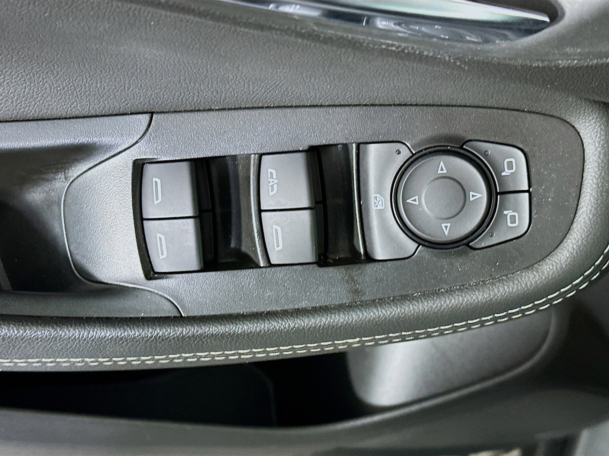 Used 2025 Buick Encore GX Preferred image 15