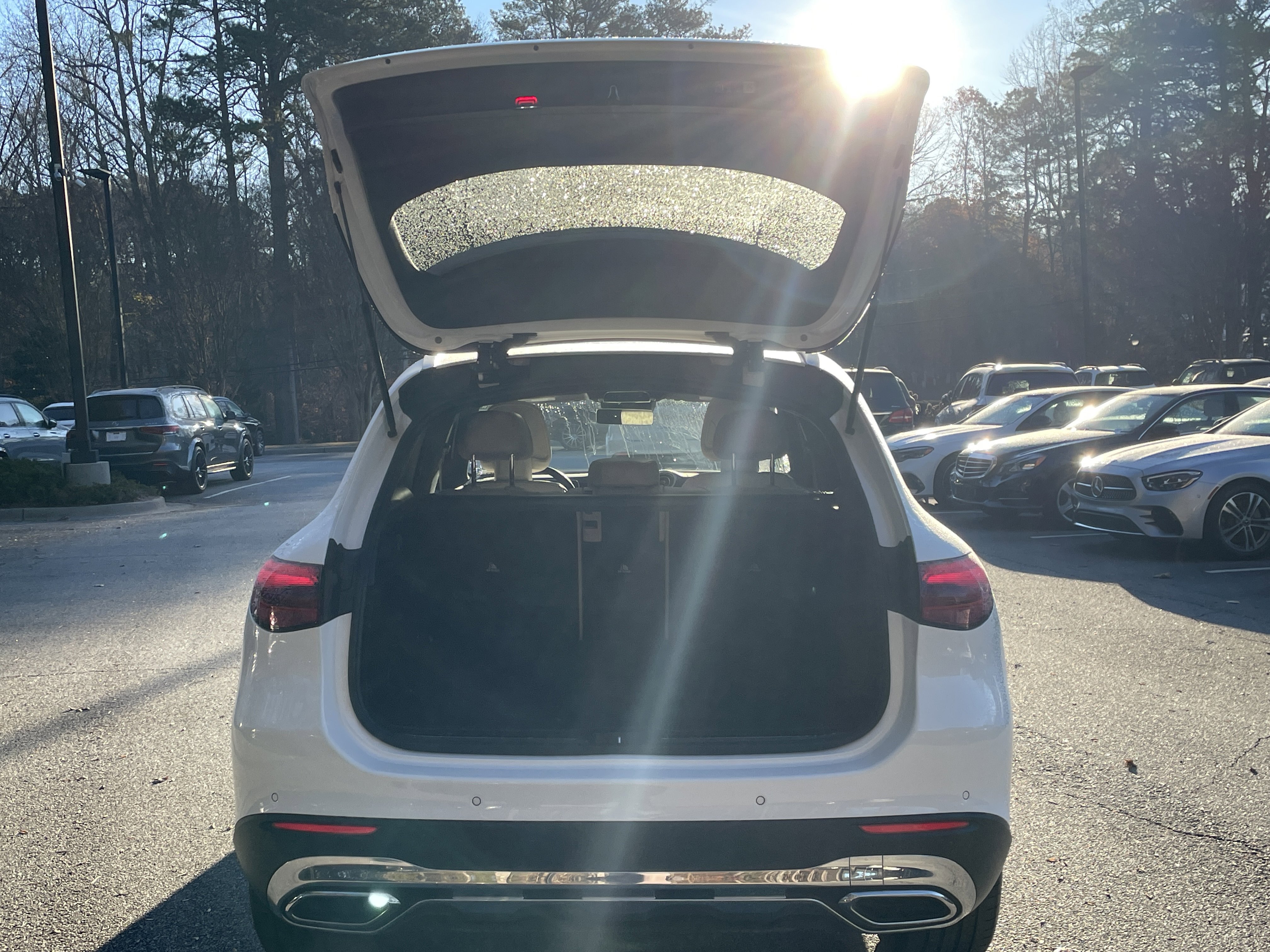 Certified 2025 Mercedes-Benz GLC 300 image 9