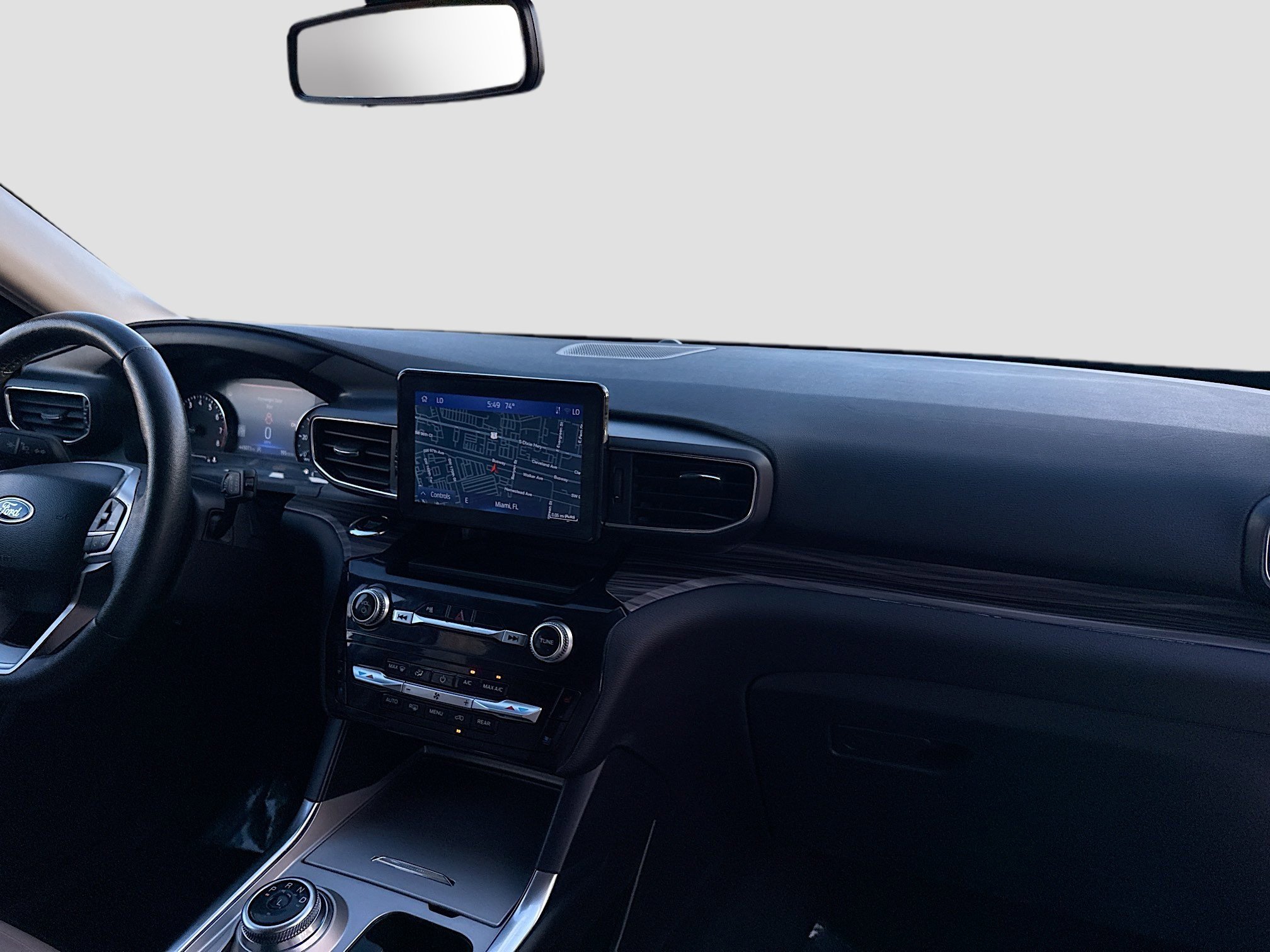 Used 2024 Ford Explorer Limited image 31