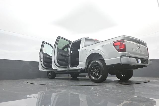 New 2026 Ford F150 XLT w/ Equipment Group 302A MID image 38