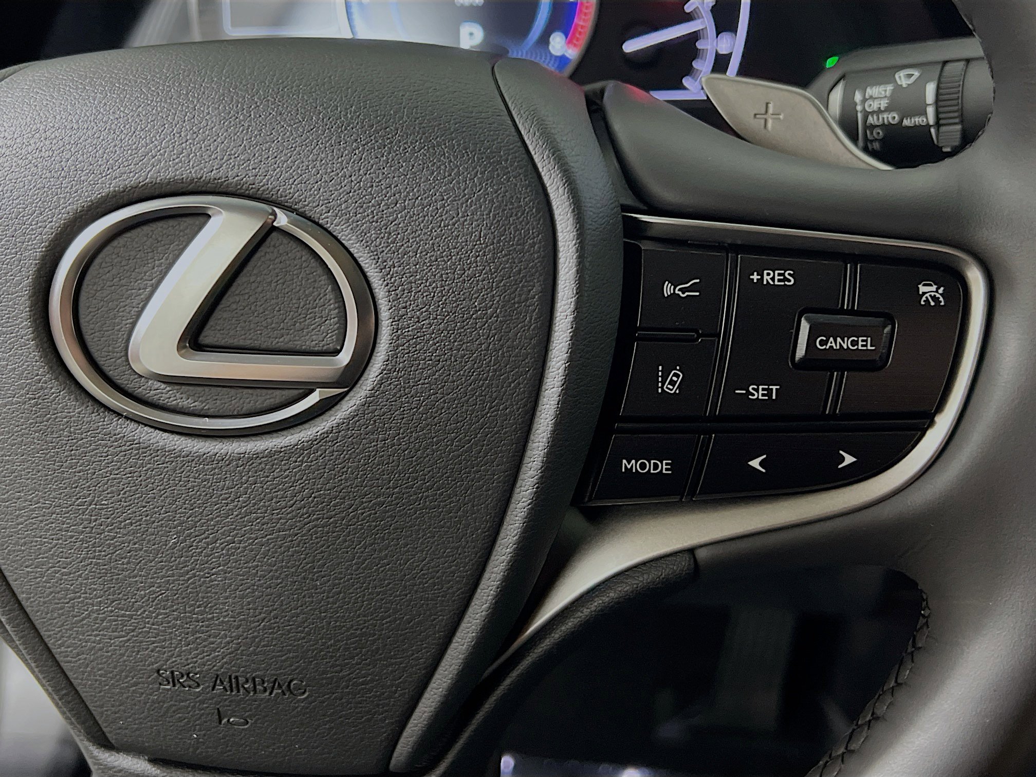 Used 2024 Lexus ES 350 w/ Premium Package image 20