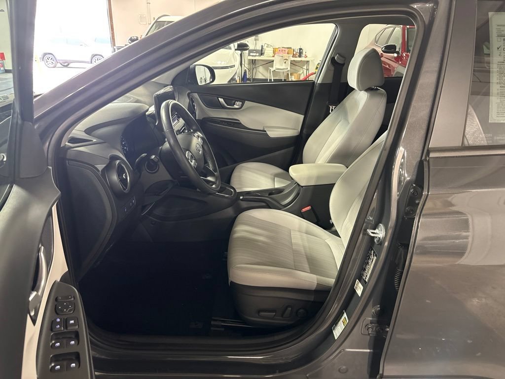 Certified 2023 Hyundai Kona SEL w/ Convenience Package AWD/4WD image 25